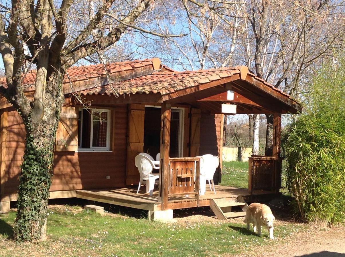 Camping Le Pont D'Allagnon Lempdes sur Allagnon エクステリア 写真